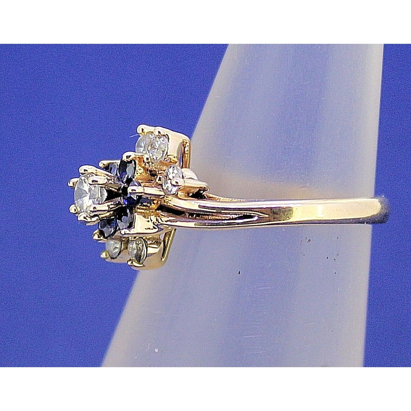 14K Yellow Gold Cubic Zirconia & Sapphire Floral Accent Ring Size 6.25