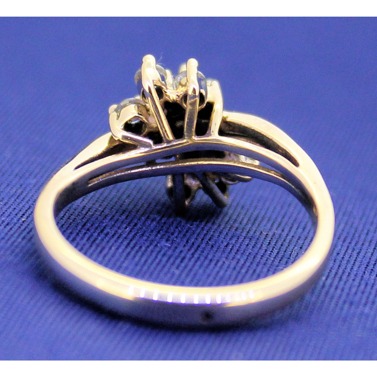 14K Yellow Gold Cubic Zirconia & Sapphire Floral Accent Ring Size 6.25