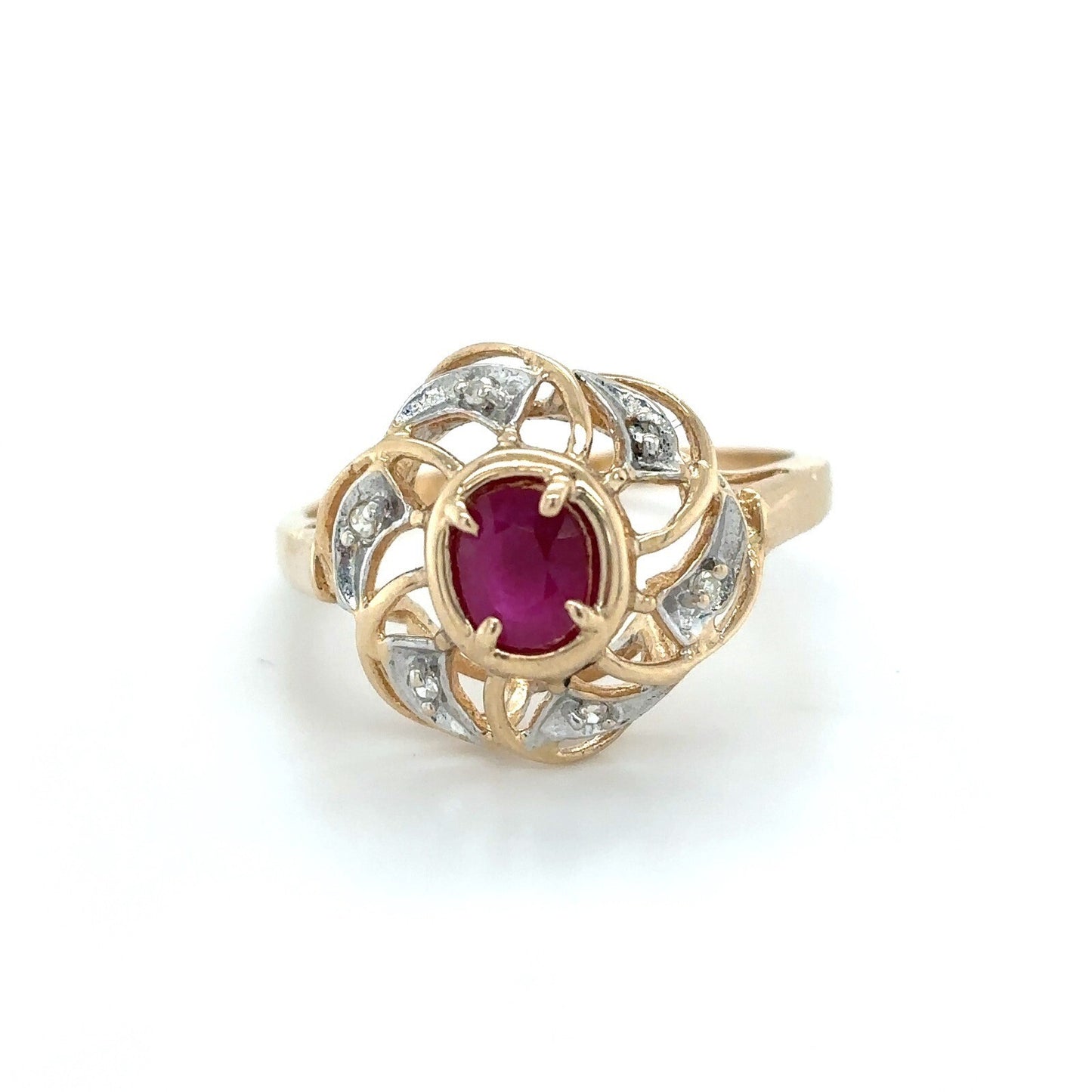 14K Yellow Gold Diamond & Ruby Ring 2.4g Size 6.75