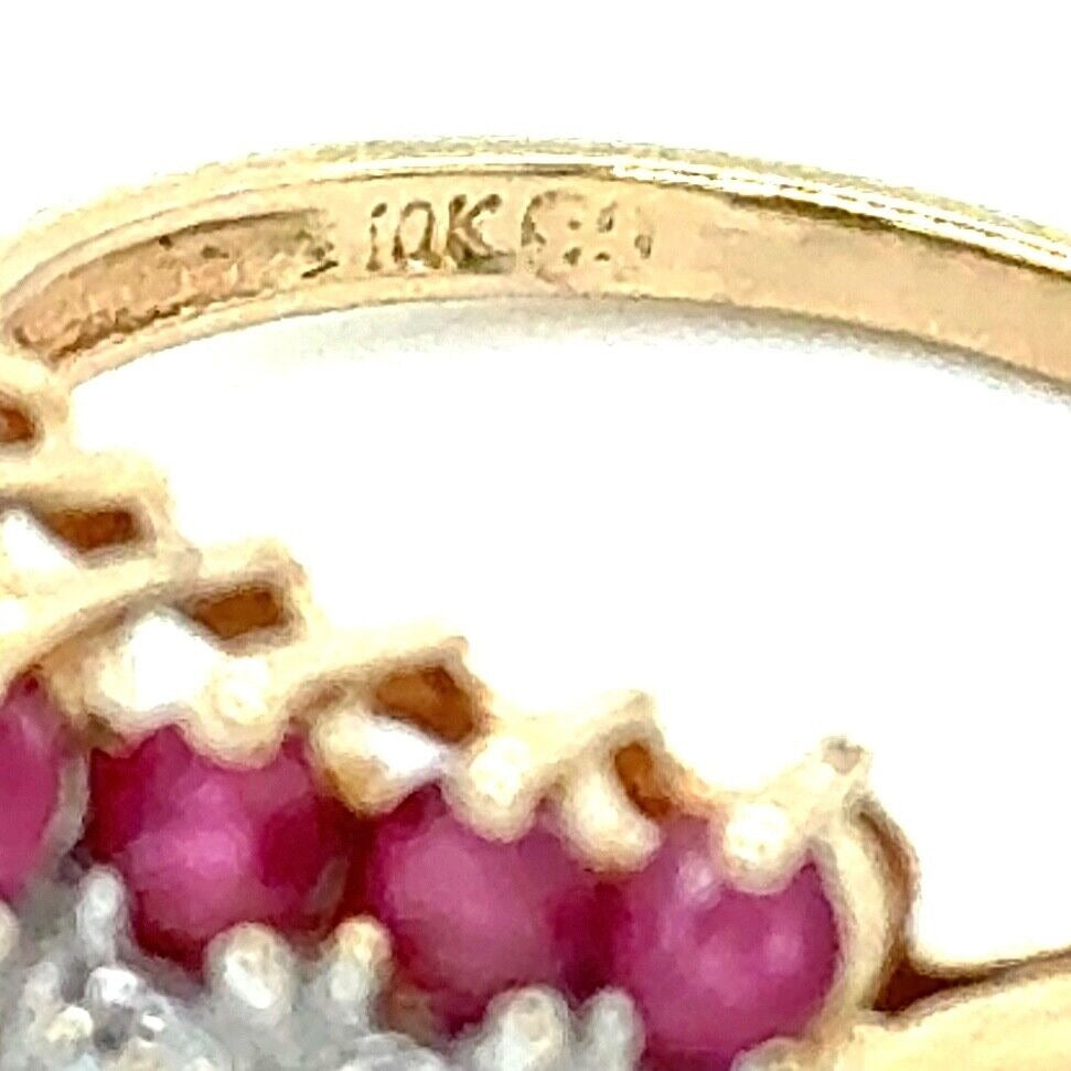 10k Yellow Gold Ruby and Diamond Ring 2.6g Size 6.75