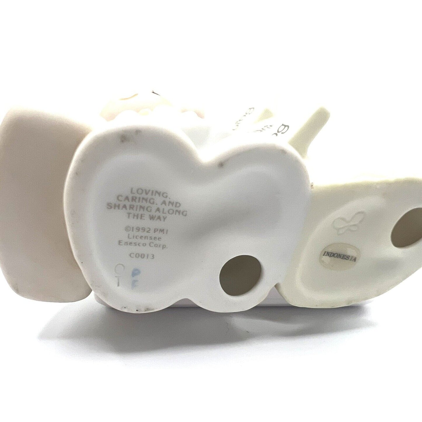 Precious Moments 1992 Along the Way Collectors Club Road Sign Figurine C0013