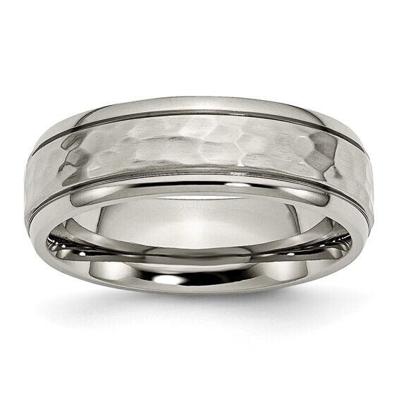 Chisel Titanium Polished and Hammered 7mm Grooved Edge Band Ring Size 10