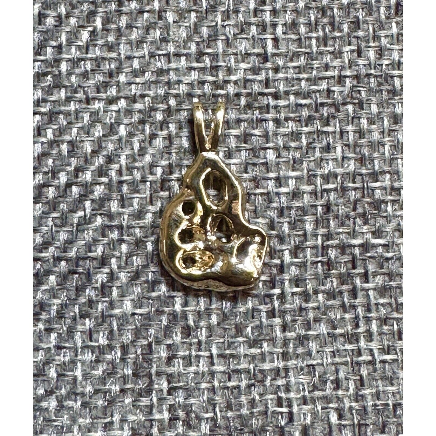 10K Yellow Gold 22Mm X 13Mm Nugget Pendant