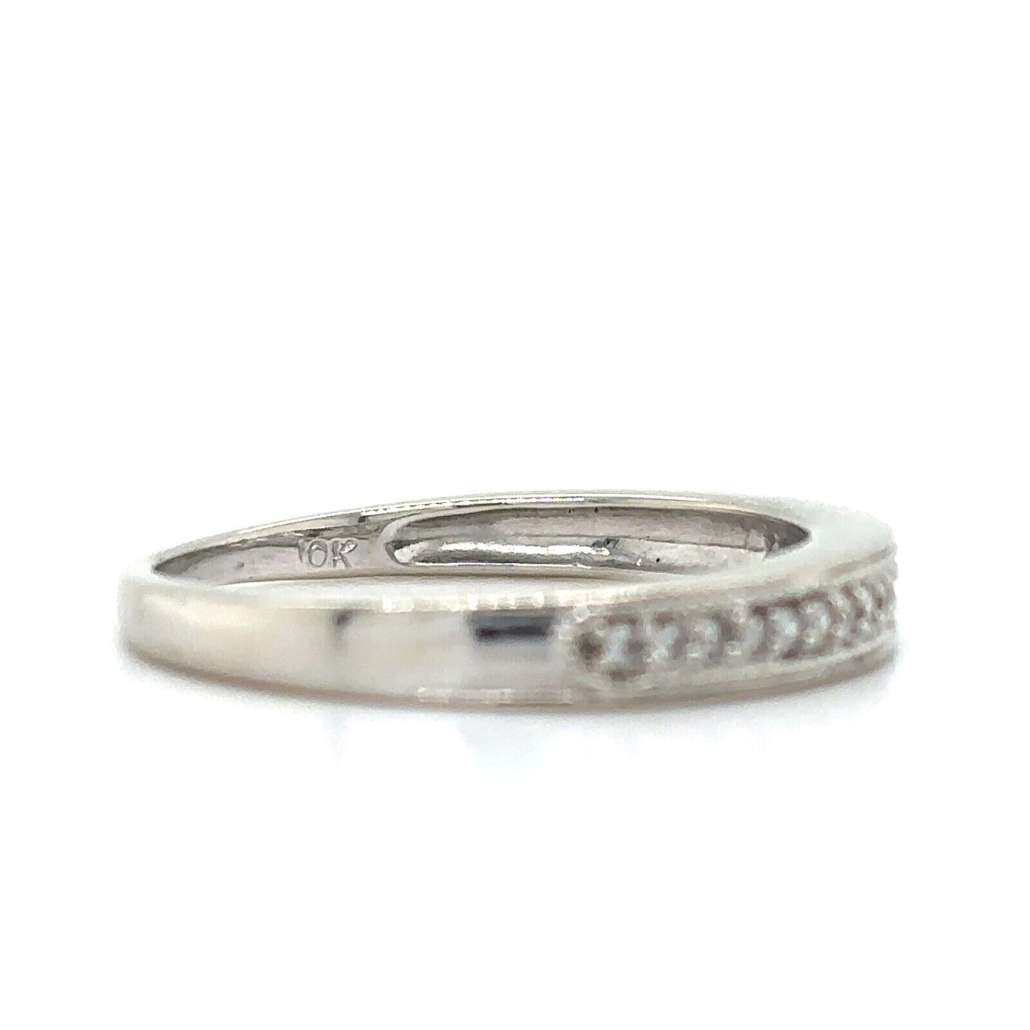 10k White Gold 1/7ctw Diamond Size 5.5 Wedding Band 1.9g