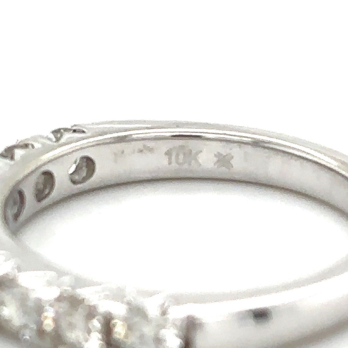 10K White Gold 7/8 Diamond Band Ring 3.4g Size 6.75