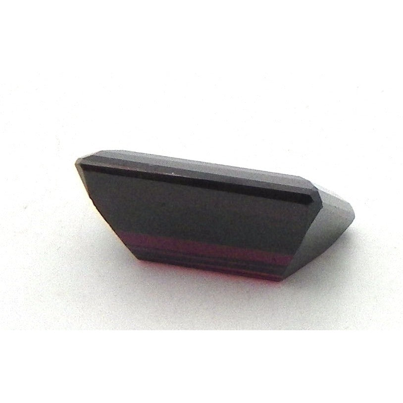 9ct MOZAMBIQUE RHODOLITE 10mm X 14mm EMERALD CUT STONE