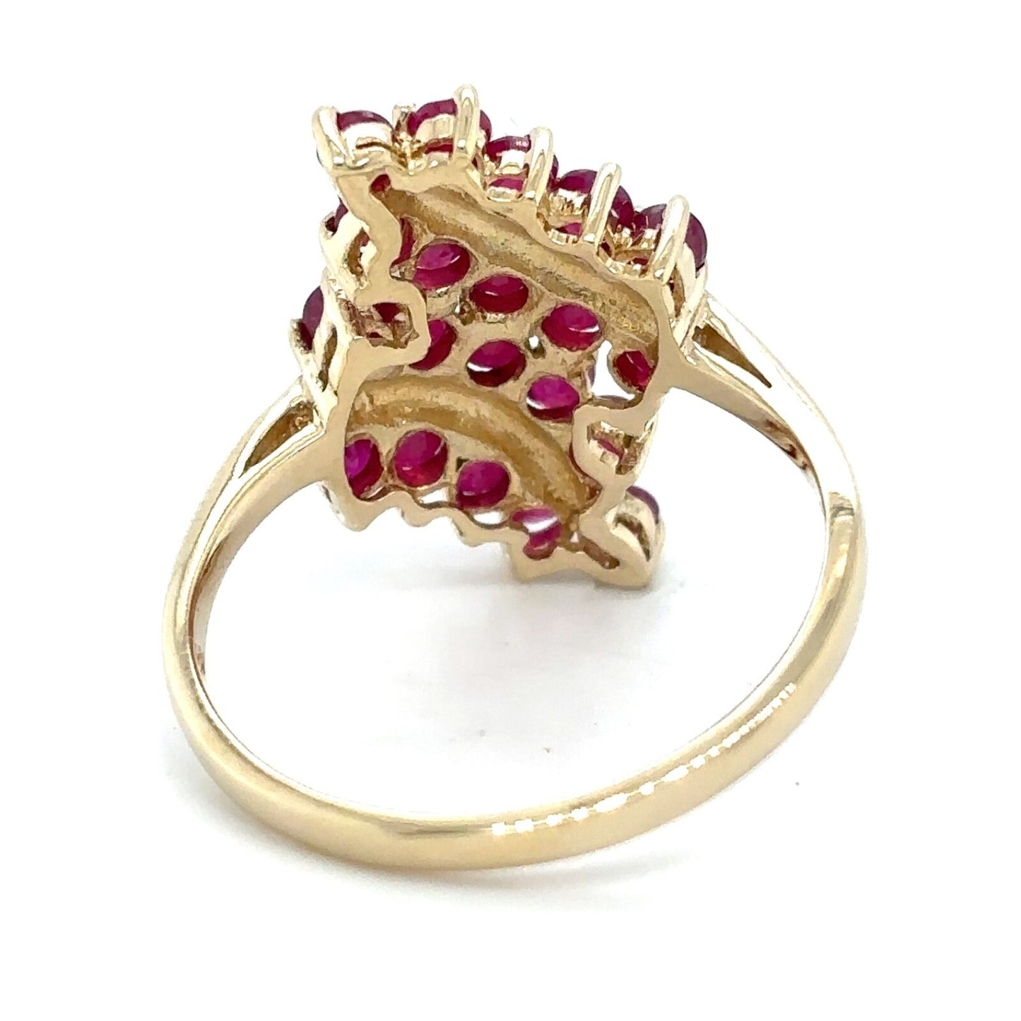 10k Yellow Gold Ruby Cluster Ring 3.9g Size 9.75
