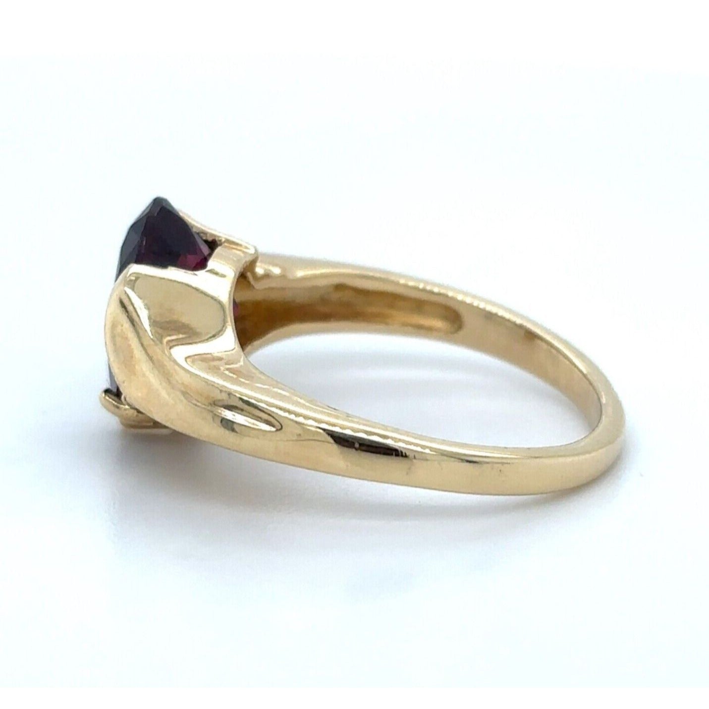 14k Yellow Gold Amethyst Solitaire Size 6.25 Ring with Diamond Accents 4.0g