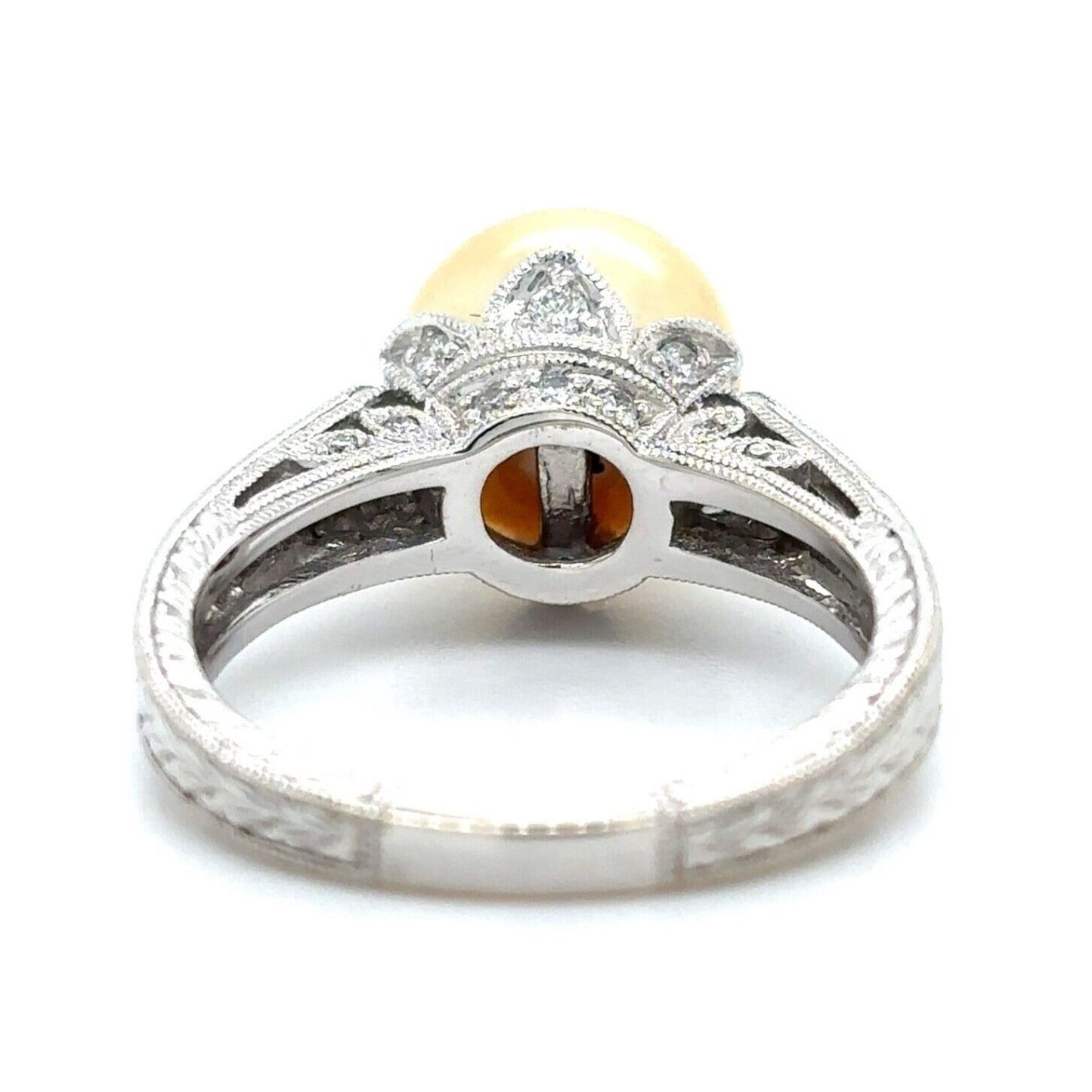 14k White Gold Pearl Solitaire Size 7 Ring with 1/3ctw Diamond 6.3g