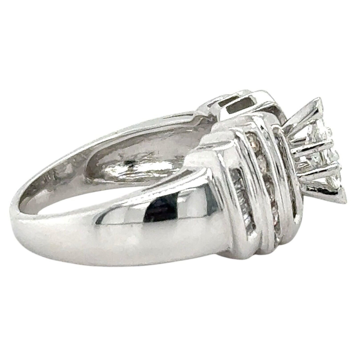 14k White Gold 1 1/10ctw Diamond Cocktail Ring 8.4g Size 7