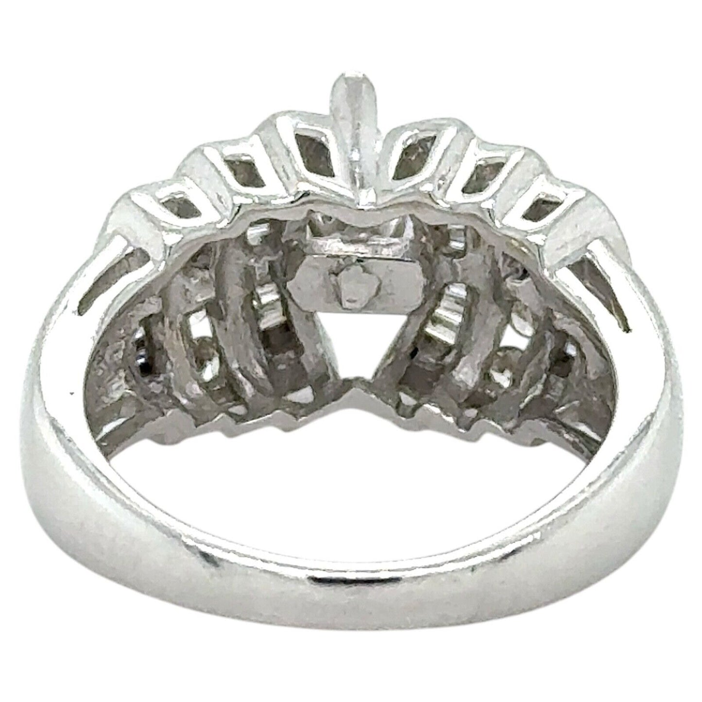 14k White Gold 1 1/10ctw Diamond Cocktail Ring 8.4g Size 7
