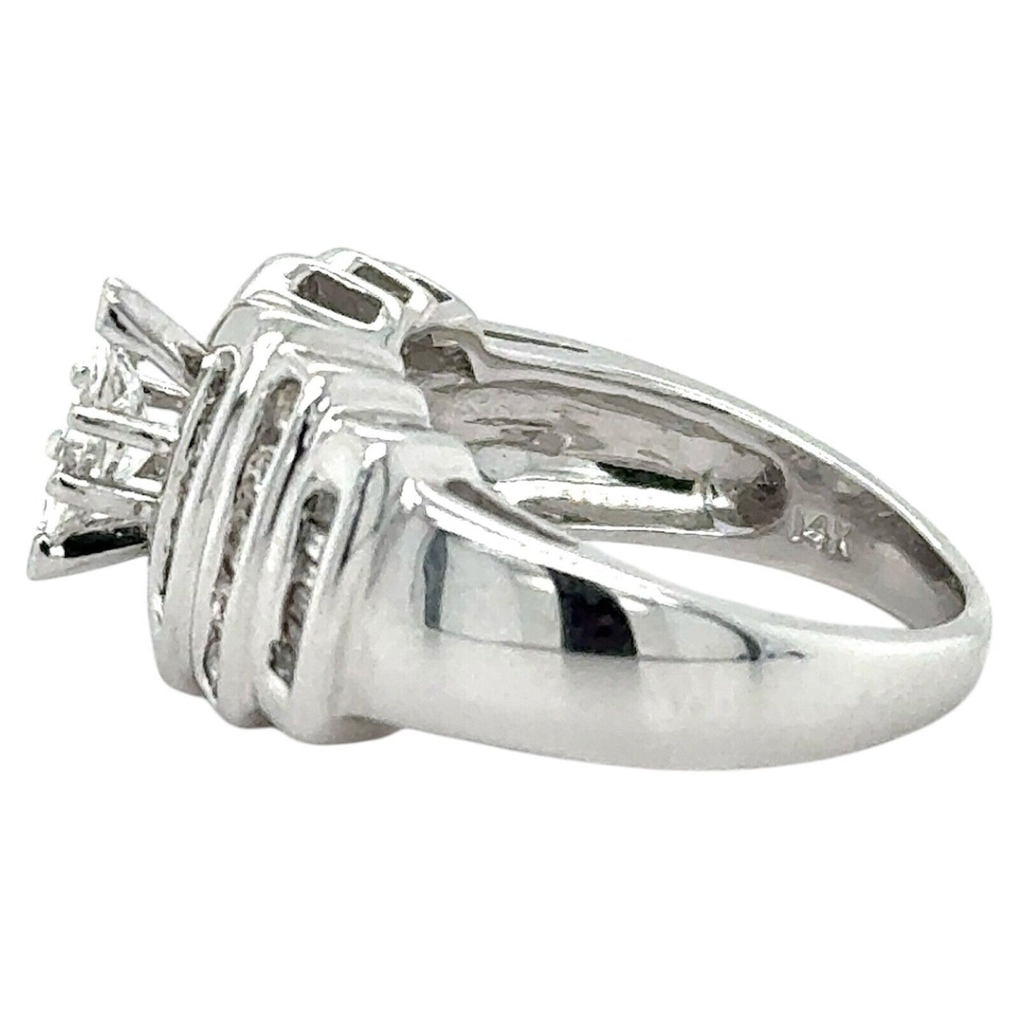 14k White Gold 1 1/10ctw Diamond Cocktail Ring 8.4g Size 7