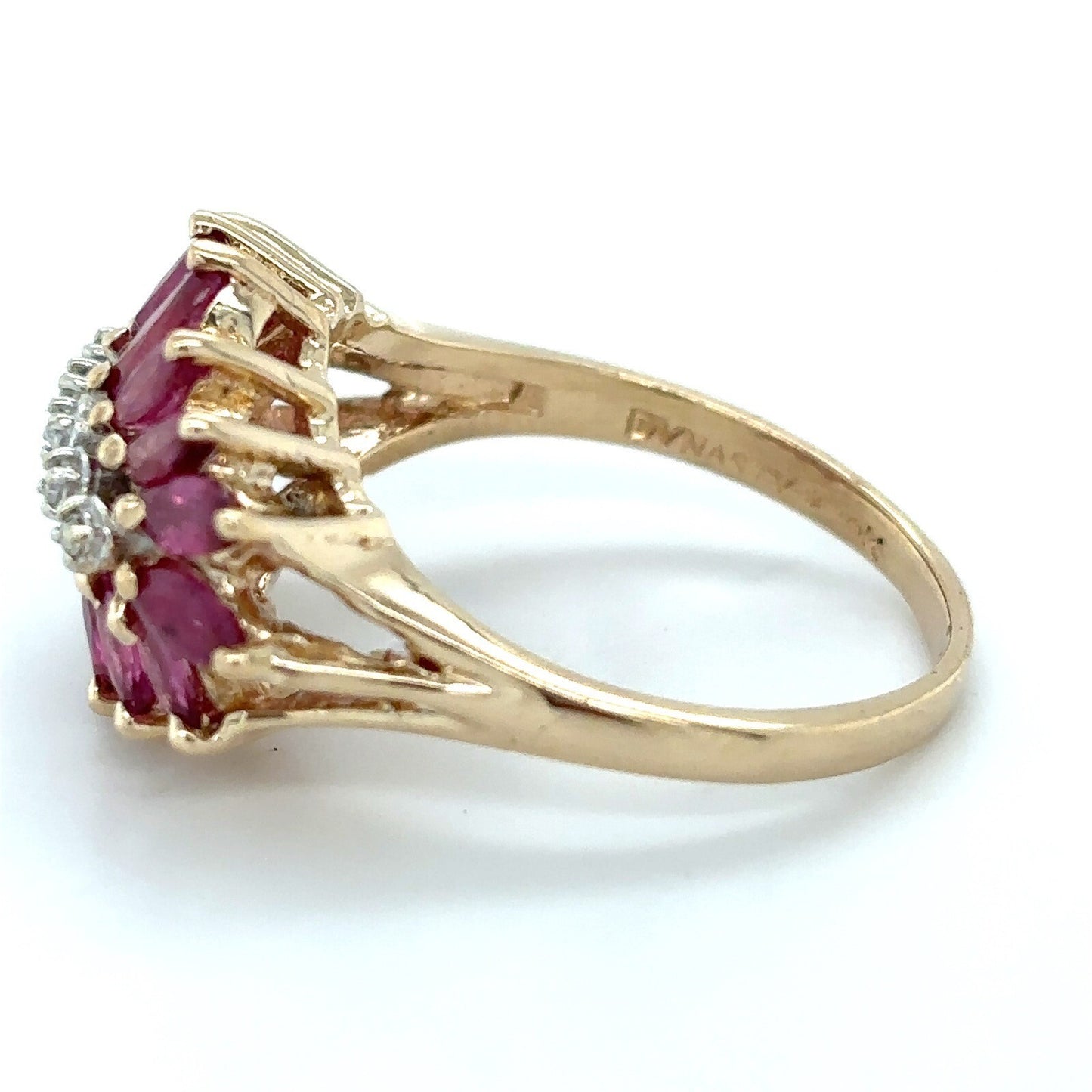 10K Yellow Gold Ruby & Diamond Ring 4.2g Size 7.25