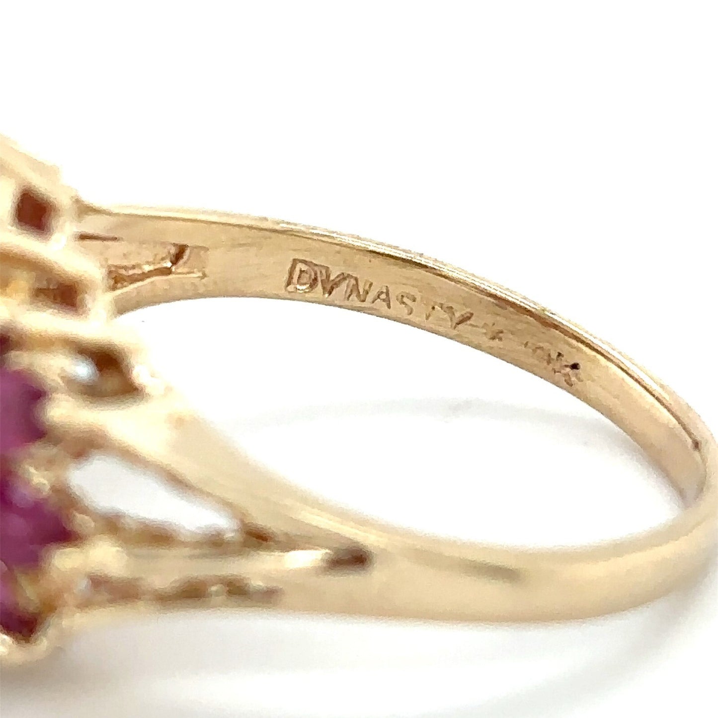 10K Yellow Gold Ruby & Diamond Ring 4.2g Size 7.25