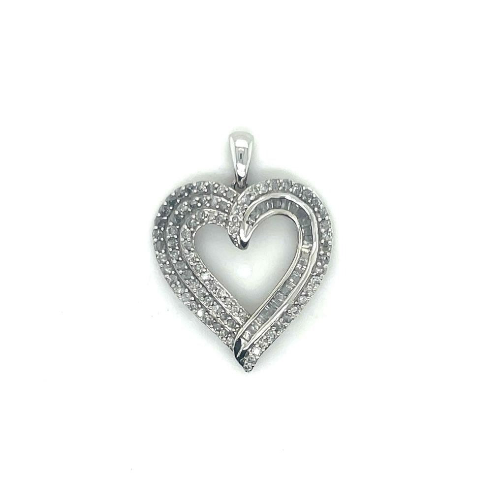 1 ct Diamond Heart Pendant 10 k White Gold 3.2 g