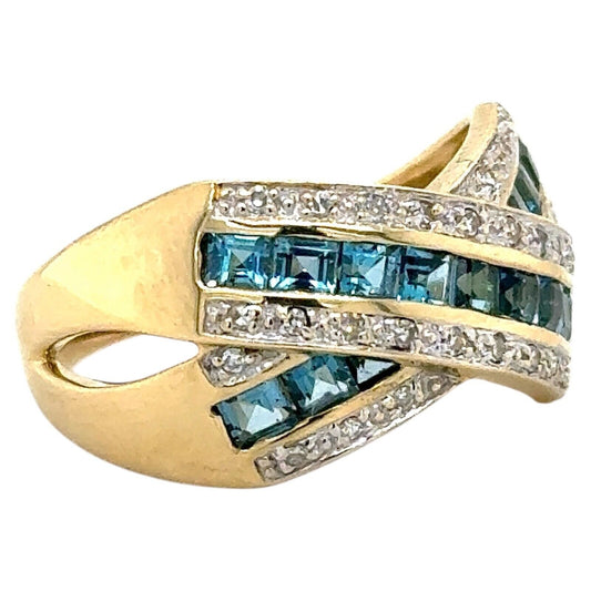 14k Yellow Gold Blue Topaz and 1/10ctw Diamond Ring 6.2g Size 9