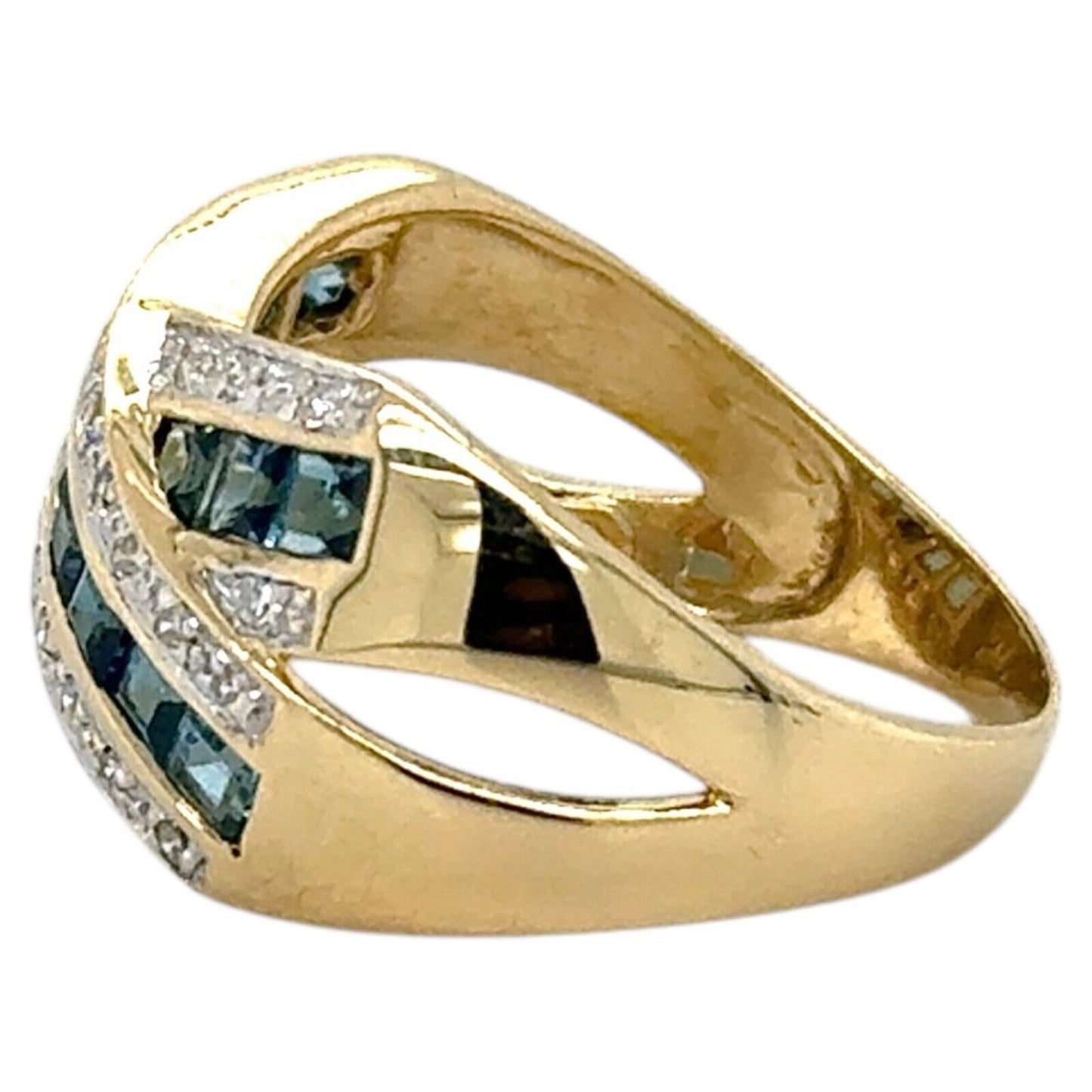 14k Yellow Gold Blue Topaz and 1/10ctw Diamond Ring 6.2g Size 9