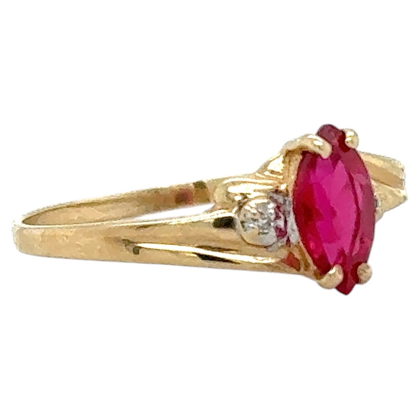 Created Ruby Solitaire & Diamond 10k Yellow Gold Ring 1.3g Size 8.25