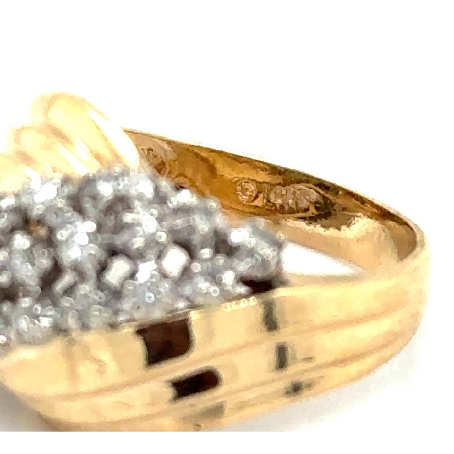 1/10 Ctw Diamond Cluster 14k Yellow Gold Ring 5.3g Size 6.25 (I1-3,H-J)