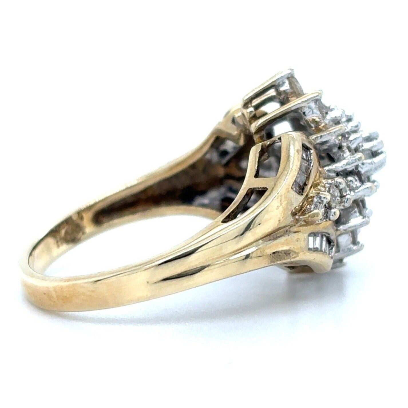 10k Yellow Gold 3/4 ctw Diamond Cluster Size 7.25 Cocktail Ring 4.2g