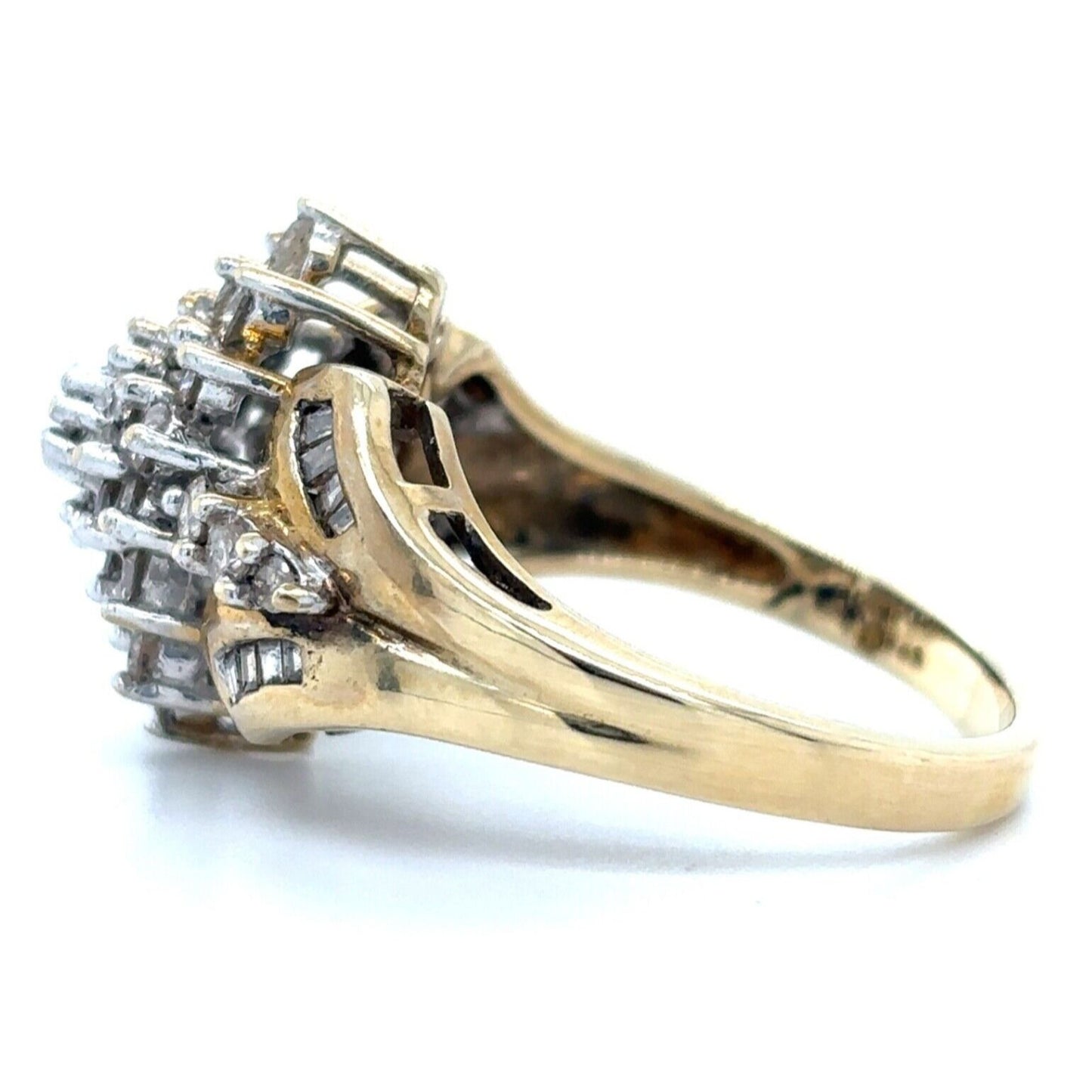10k Yellow Gold 3/4 ctw Diamond Cluster Size 7.25 Cocktail Ring 4.2g