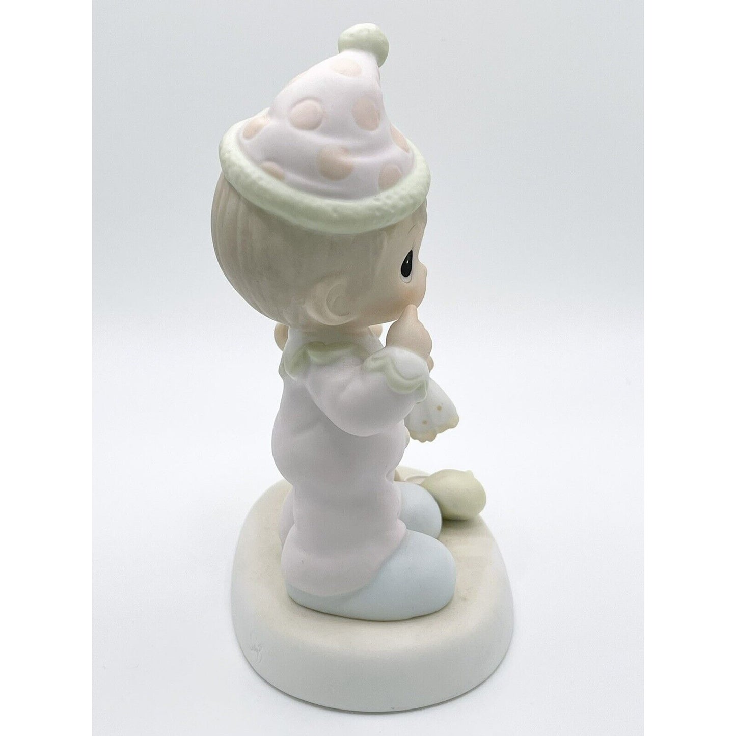 Precious Moments 1997 Somebody Cares Figurine 522325