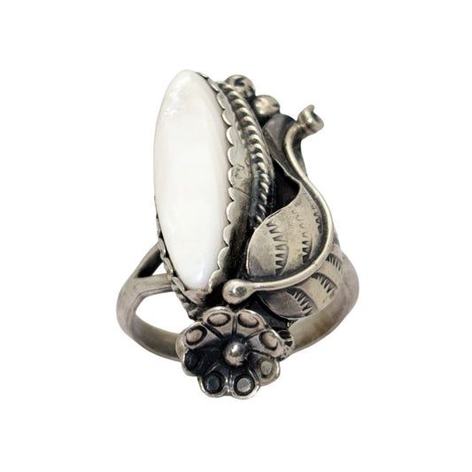Vintage Southwestern 925 Sterling Silver Mother of Pearl Ring Size 10.5 Oval