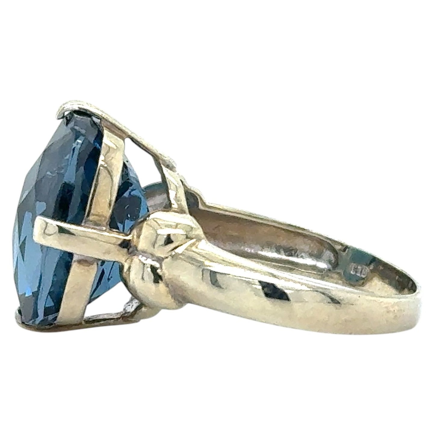 Blue Topaz Solitaire Ring  10k White Gold 4.7g Size 6.25