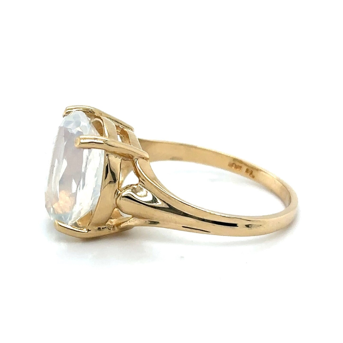 10K Yellow Gold Solitaire Opalite Ring 3.0g Size 6.75