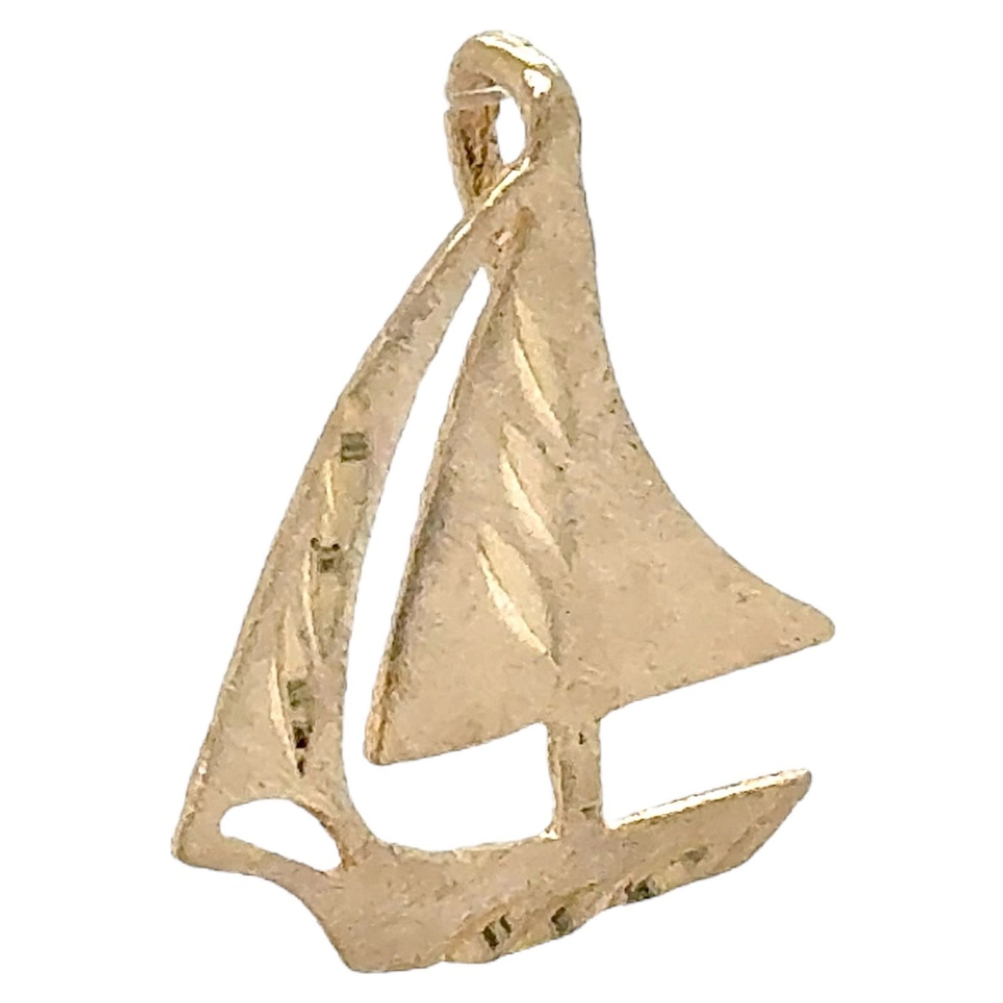 Sailboat 14K Yellow Gold Pendant Nautical Jewelry 0.7g