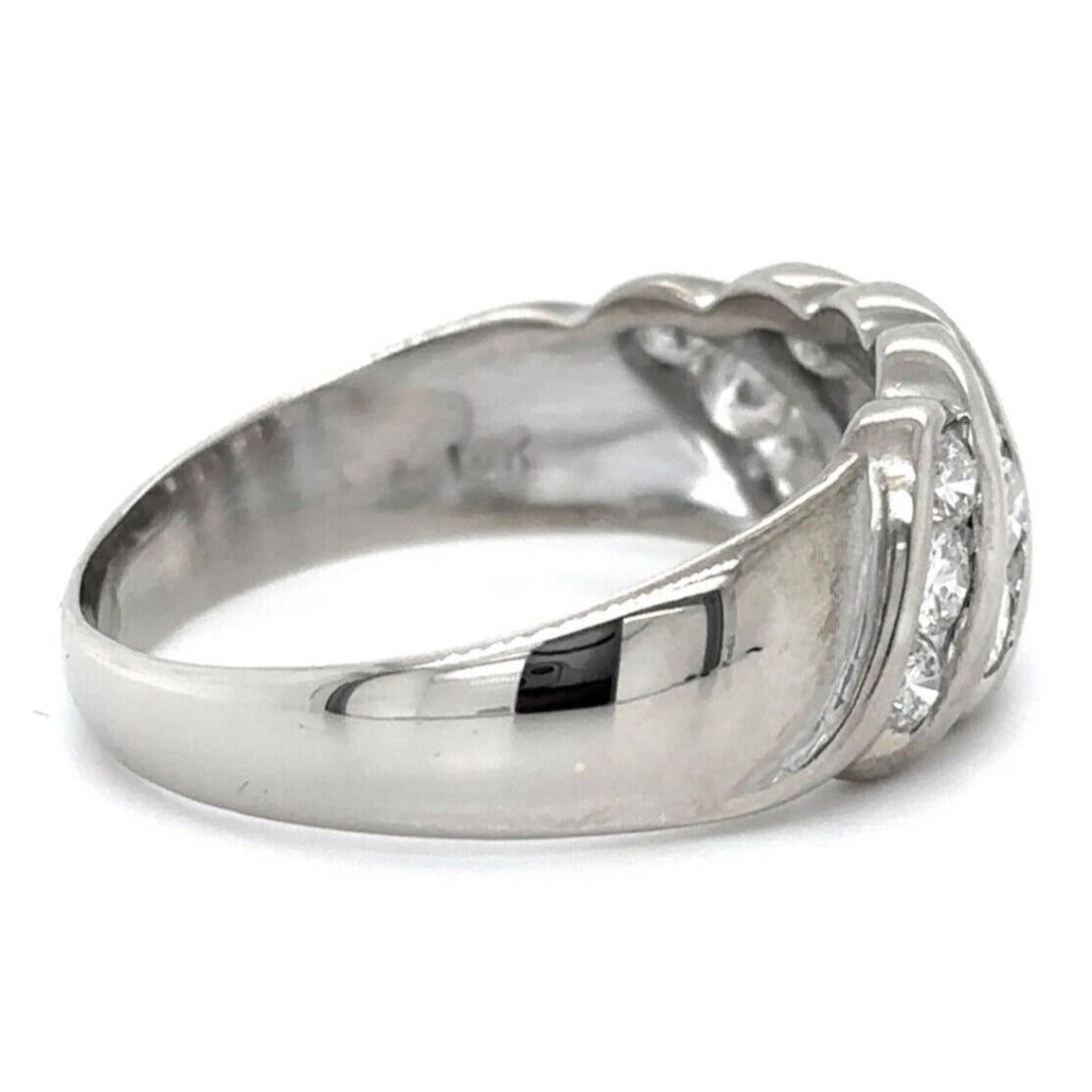 14k White Gold 1/4 ctw Diamond Size 8.25 Band Ring 3.8g