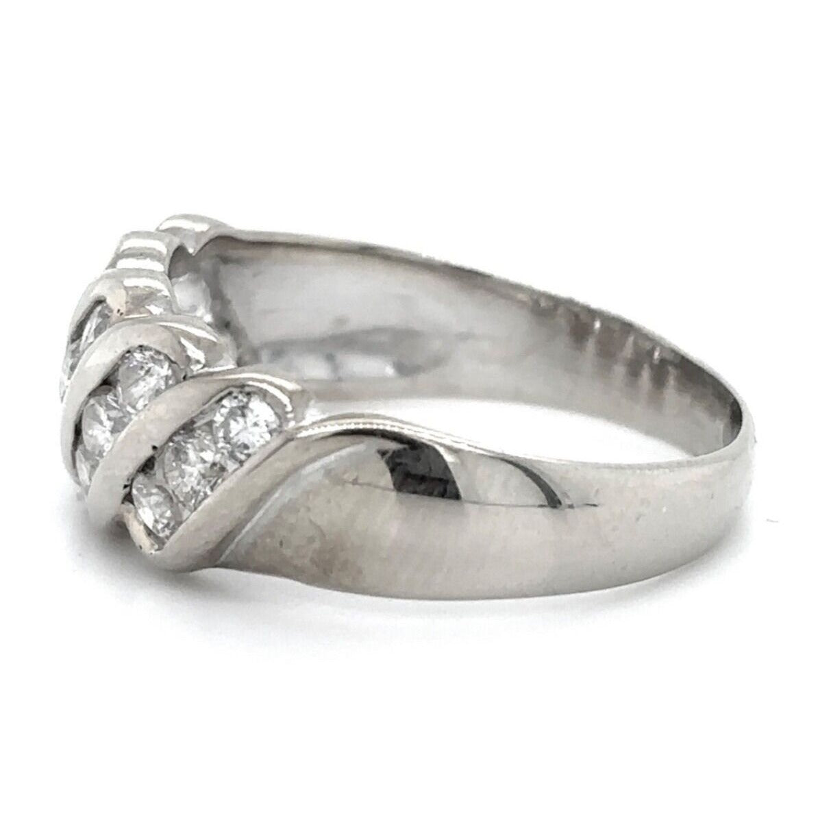 14k White Gold 1/4 ctw Diamond Size 8.25 Band Ring 3.8g