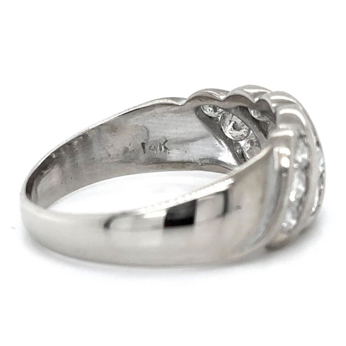 14k White Gold 1/4 ctw Diamond Size 8.25 Band Ring 3.8g