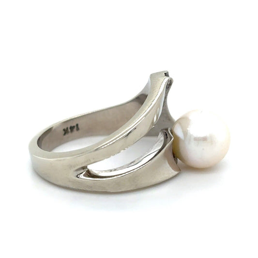 14K White Gold Ring W/ Pearl & 1/10ctw Diamonds Size 6 7g Elegant Modern Design Stunning Gift Or Statement Piece