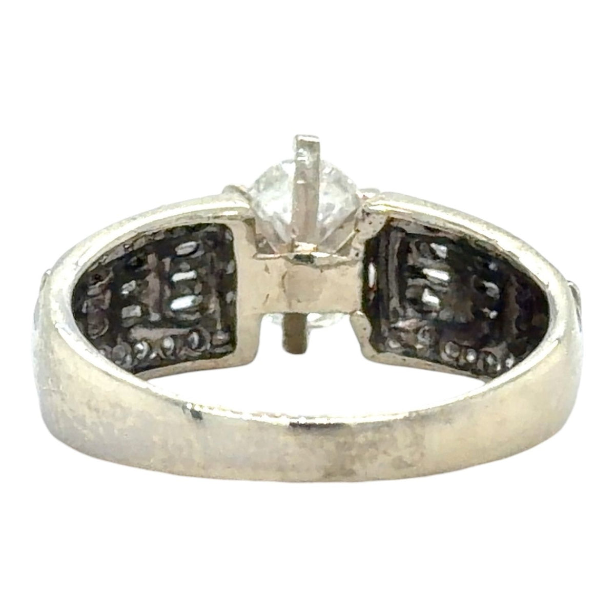 1 1/2ctw Diamond 10k White Gold Engagement Ring 4.2g Size 7.5