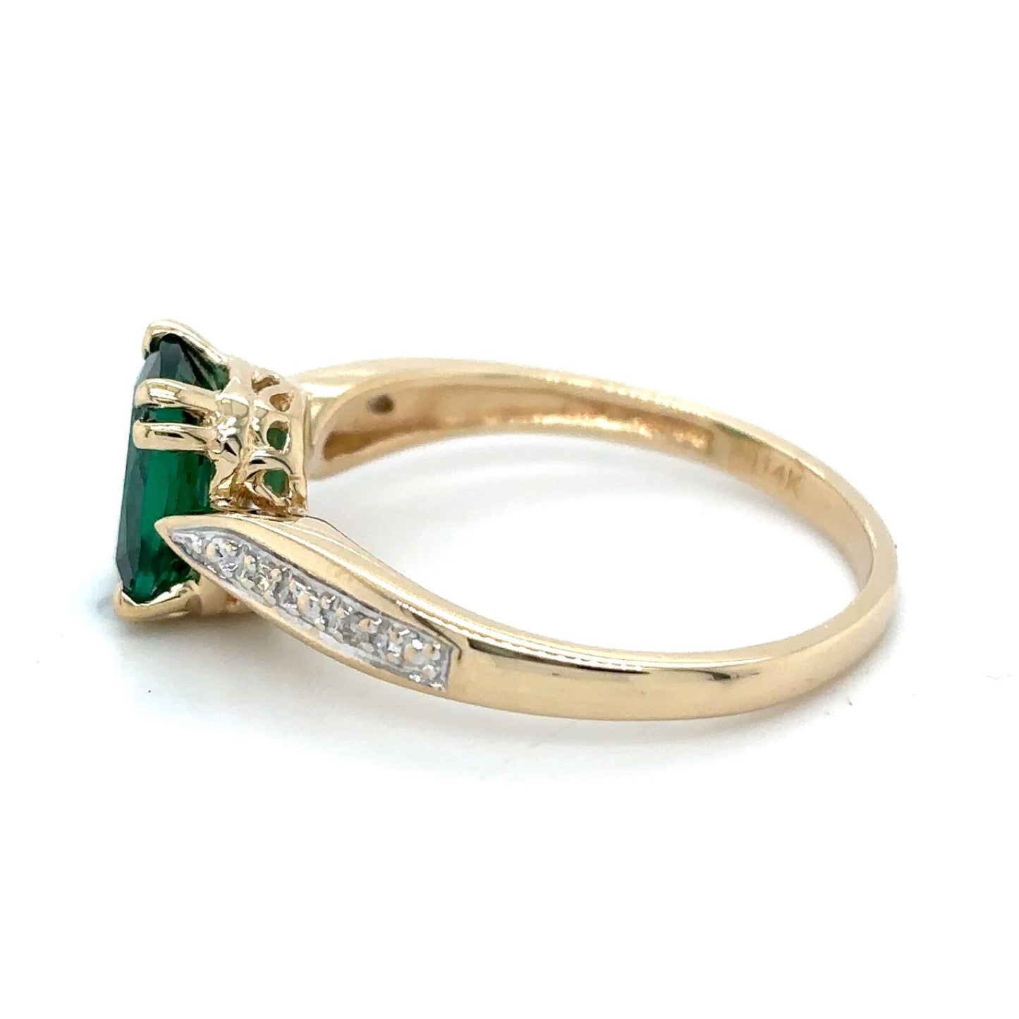 Imitation Emerald & Diamonds 14k Yellow Gold Ring 2.5g Size 7.25