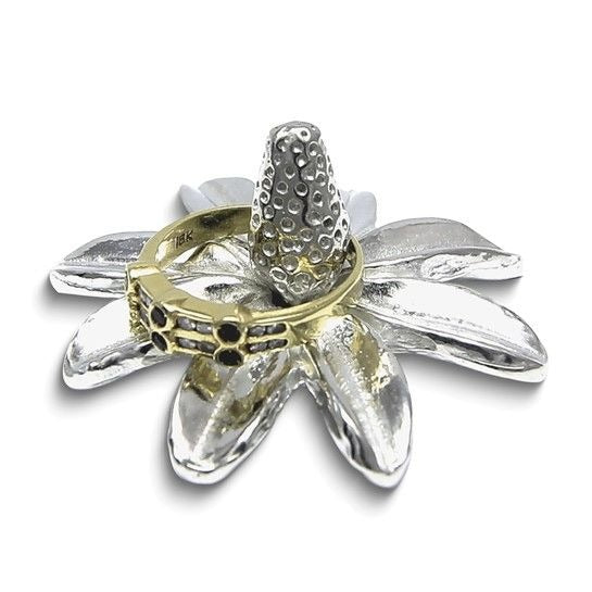 DAISY Flower Pewter Ring Holder Jewelry Stand