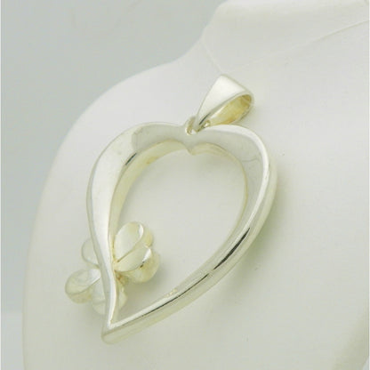.925 Sterling Silver Heart and Flower Pendant 18.2g