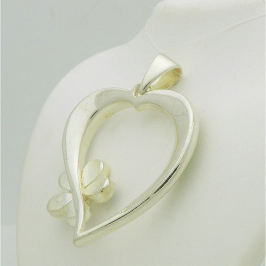 .925 Sterling Silver Heart and Flower Pendant 18.2g