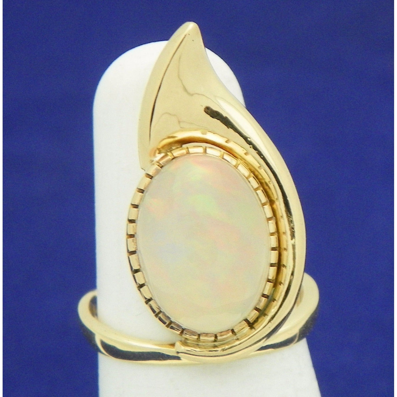 Created Opal Solitaire Ring Real Solid 14k Yellow Gold 7.4g Size 6.75