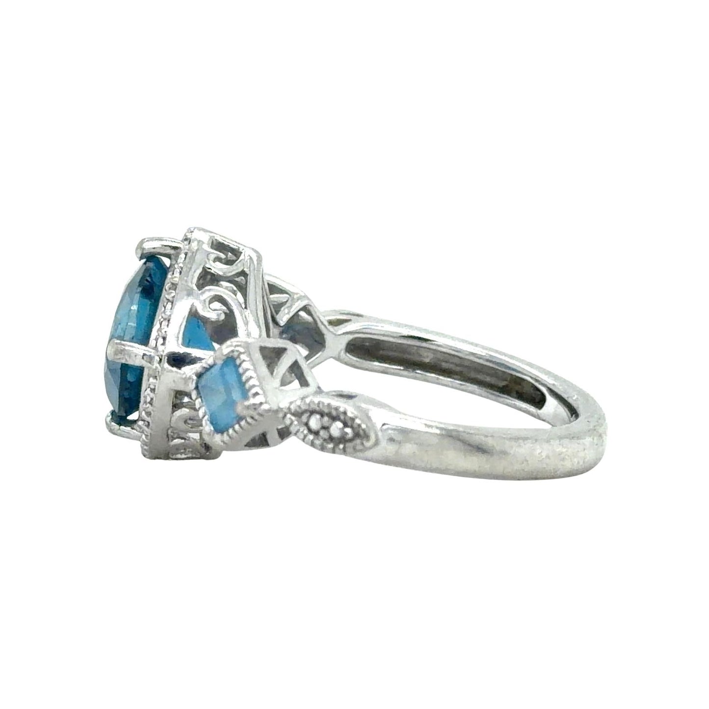 Blue Topaz Sterling Silver Ring 4.4g Size 6.75