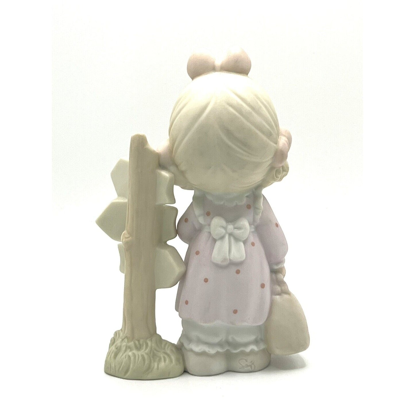 Precious Moments 1992 Along the Way Collectors Club Road Sign Figurine C0013