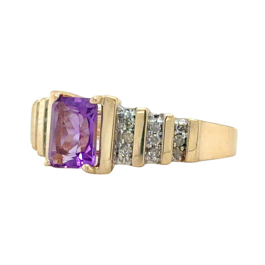 Amethyst & 1/10ct Diamond 10k Yellow Gold Ring 4.1g Size 6.75