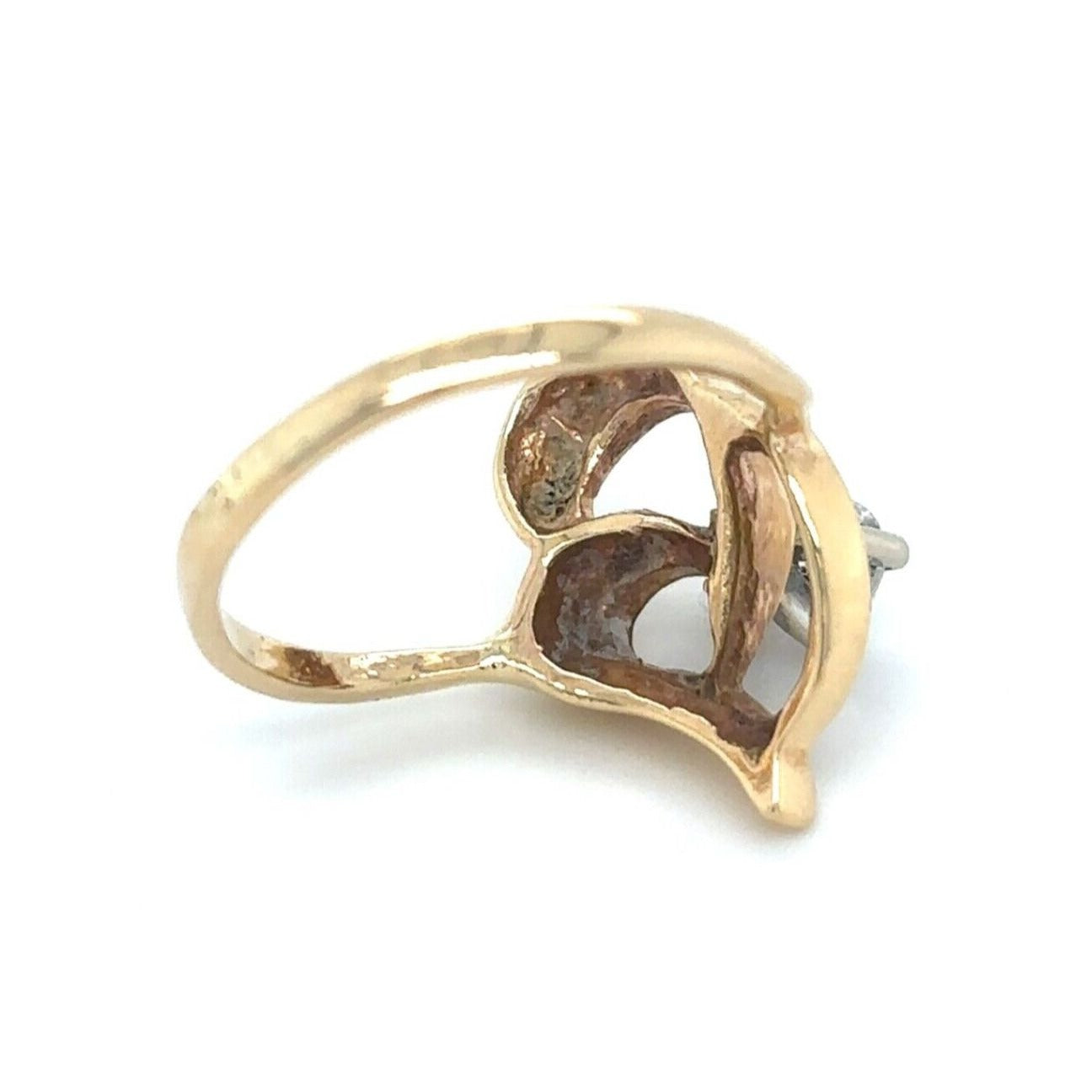 14K Yellow Gold Heart Shaped Design1/3 CTW Diamond Solitaire Ring Size 5