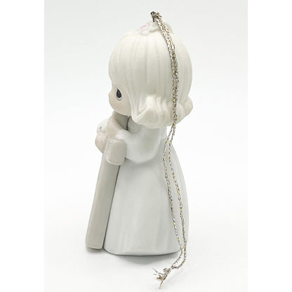 Precious Moments 1989 I Believe In The Old Rugged Cross Figurine 522953