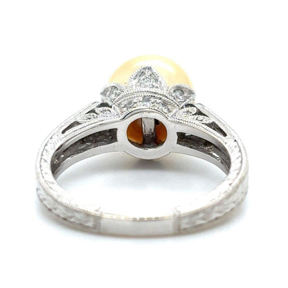 14k White Gold Pearl Solitaire Size 7 Ring with 1/3ctw Diamond 6.3g