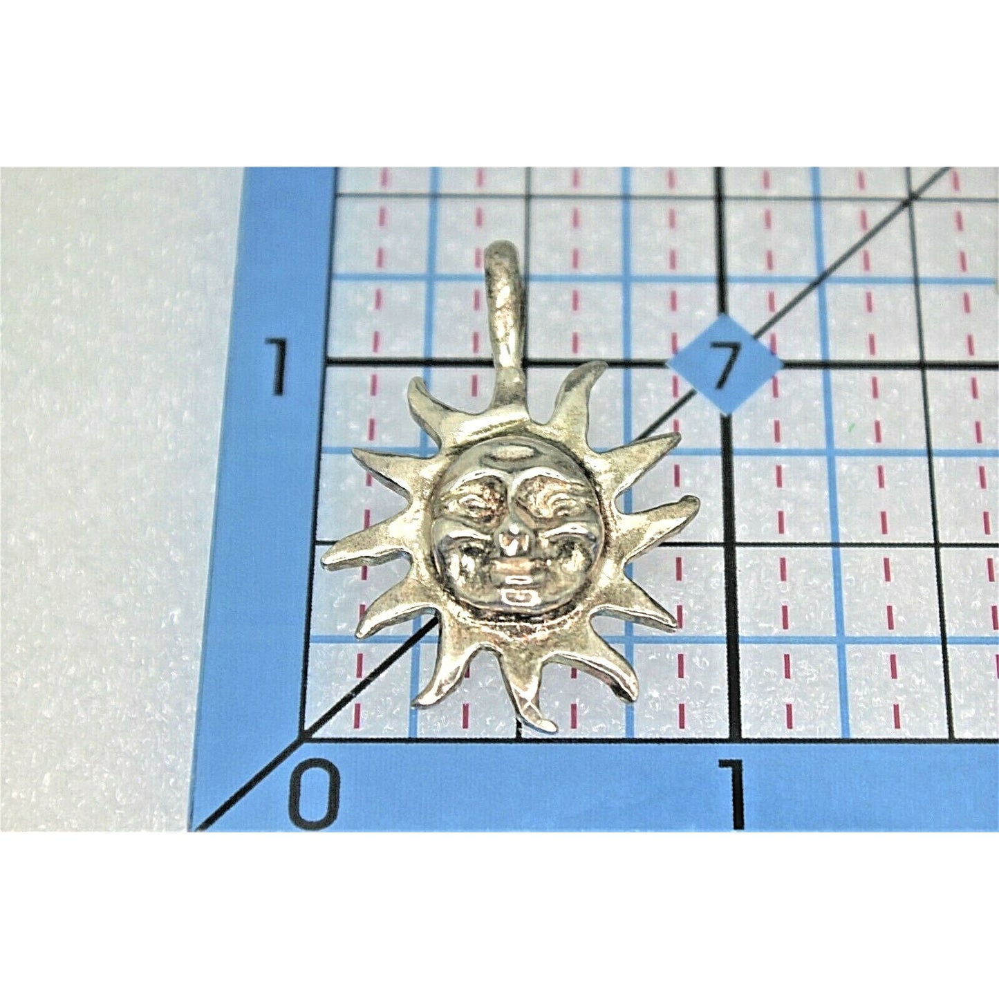 Sun Pendant 3.8g Sterling Silver 925 With Sunface Design