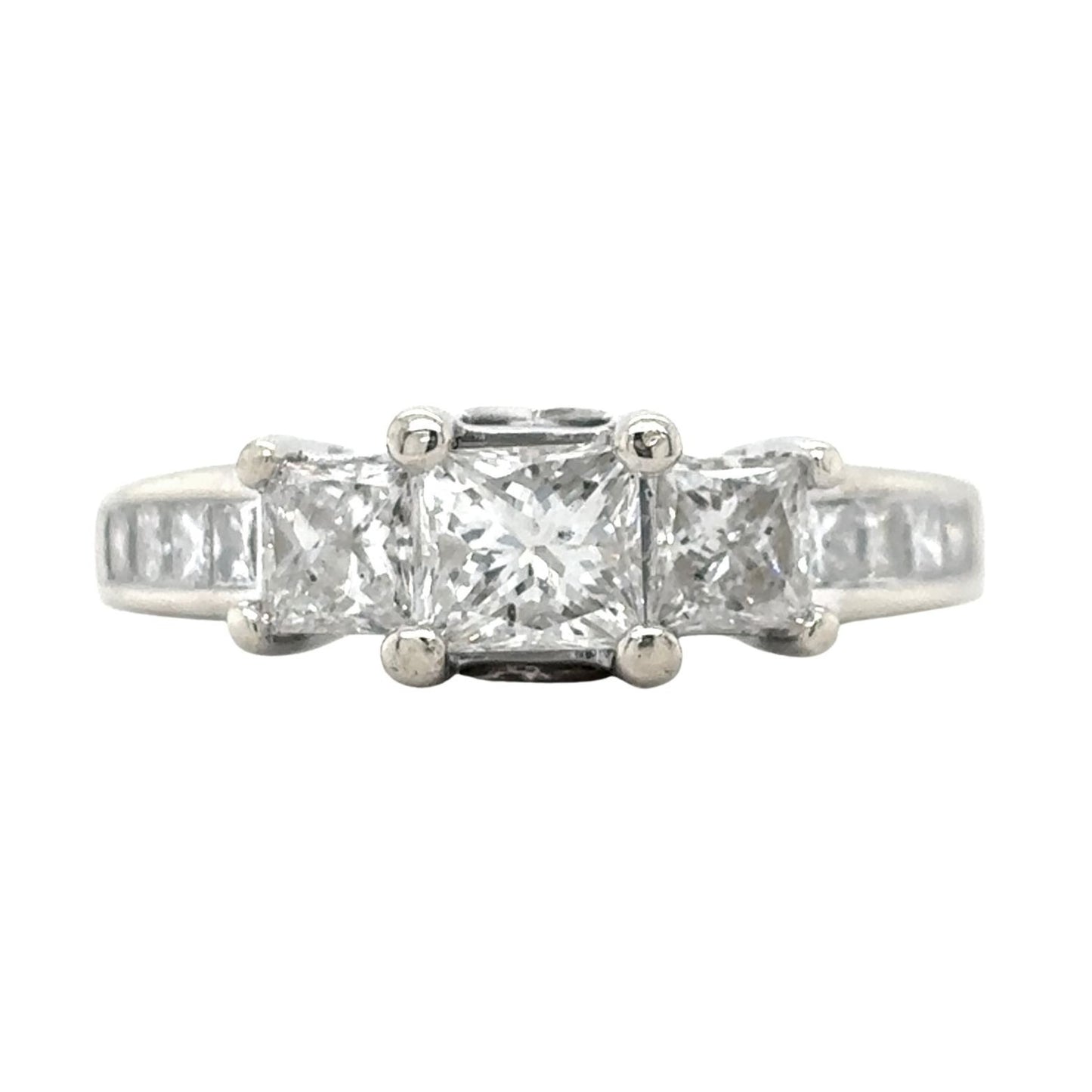 14k White Gold 1.68 ctw Diamond Size 6.25 Ring 4.5g