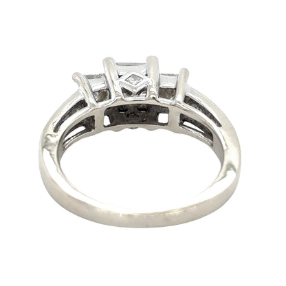 14k White Gold 1.68 ctw Diamond Size 6.25 Ring 4.5g