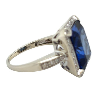 Vintage 10k White Gold (Blue Solitaire) & Diamond Size 5.25 Ring 4.5g